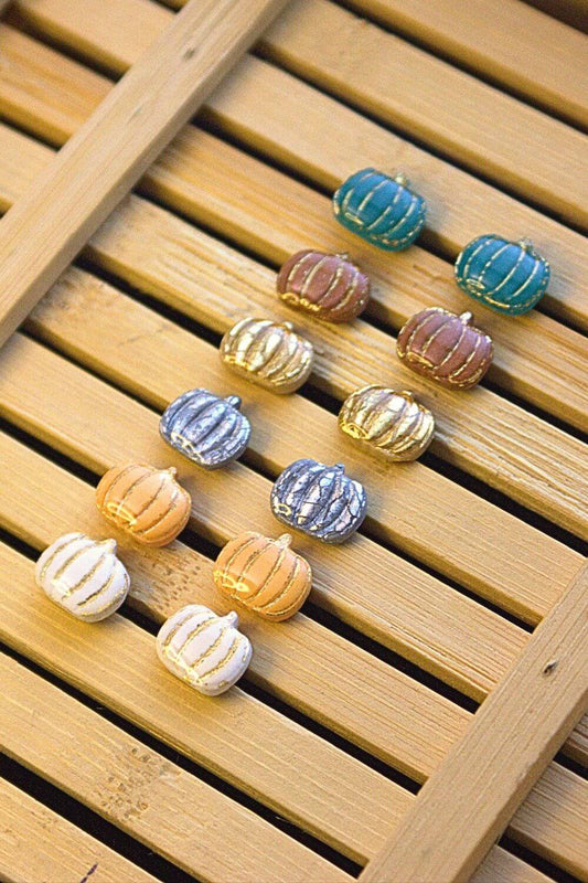 Tiny Pumpkin Studs (6 colours)