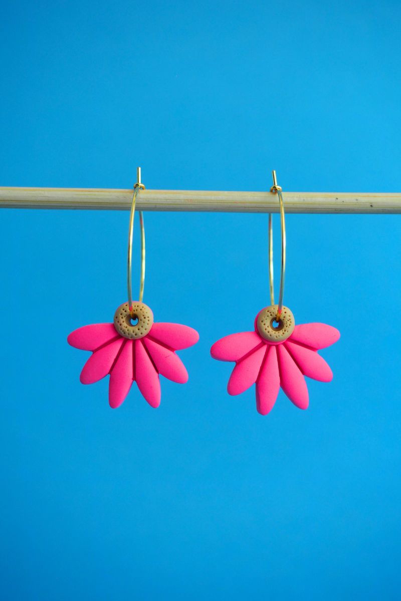 Barbie Pink 1/2 Daisy - Thin Hoop